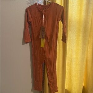 Sofia Mila 18-24 Bamboo Zippy NWT